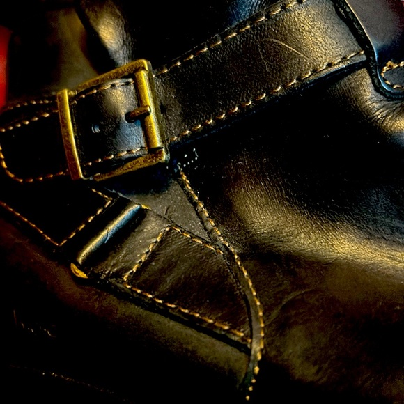 BOC BORN black ankle boots. Size 7M - Picture 10 of 10